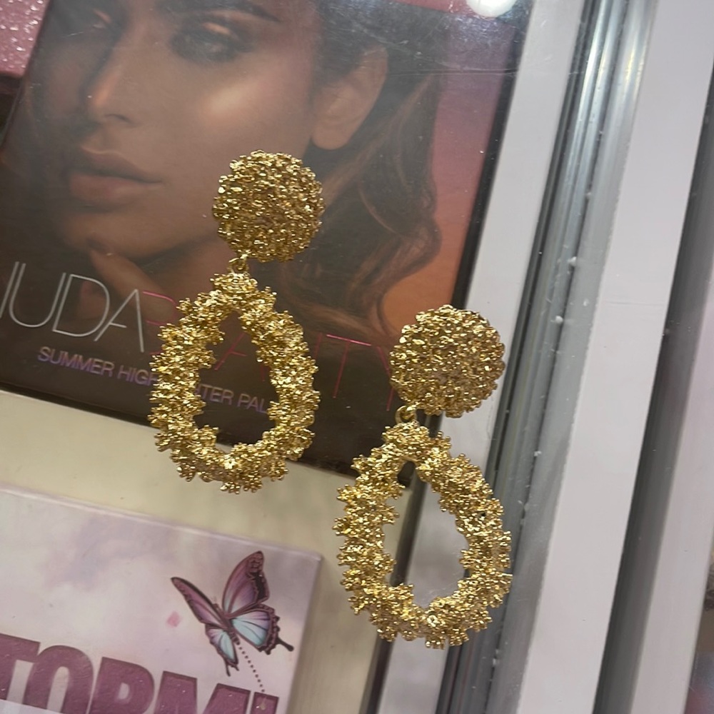 Cute earrings